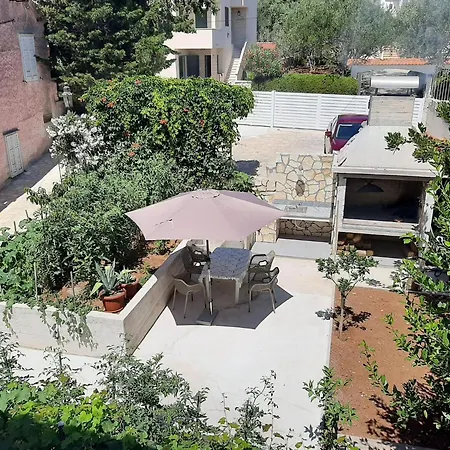 Дом отдыха Sucur *